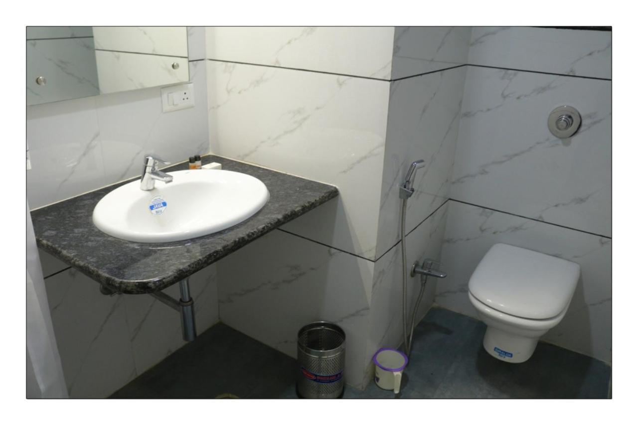 Hotel Grand Surya Kodarma Buitenkant foto