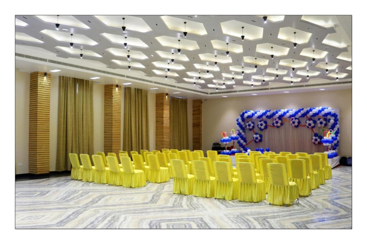 Hotel Grand Surya Kodarma Buitenkant foto